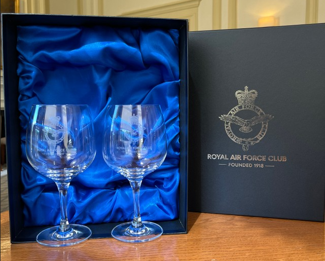 RAF Club Crested Gin Goblets Gift Set - Collection Only